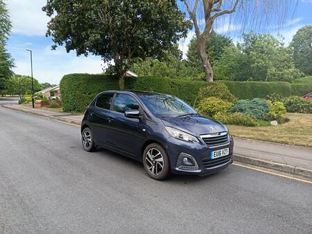 PEUGEOT 108 1.2 PureTech Allure